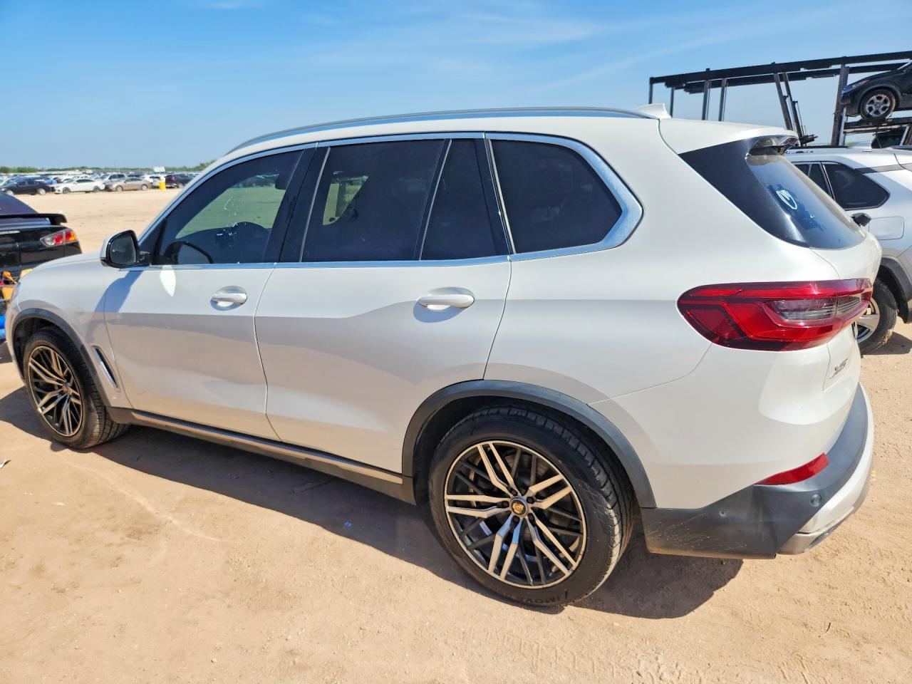 2019 BMW X5 xDrive40I - zdjęcie 2