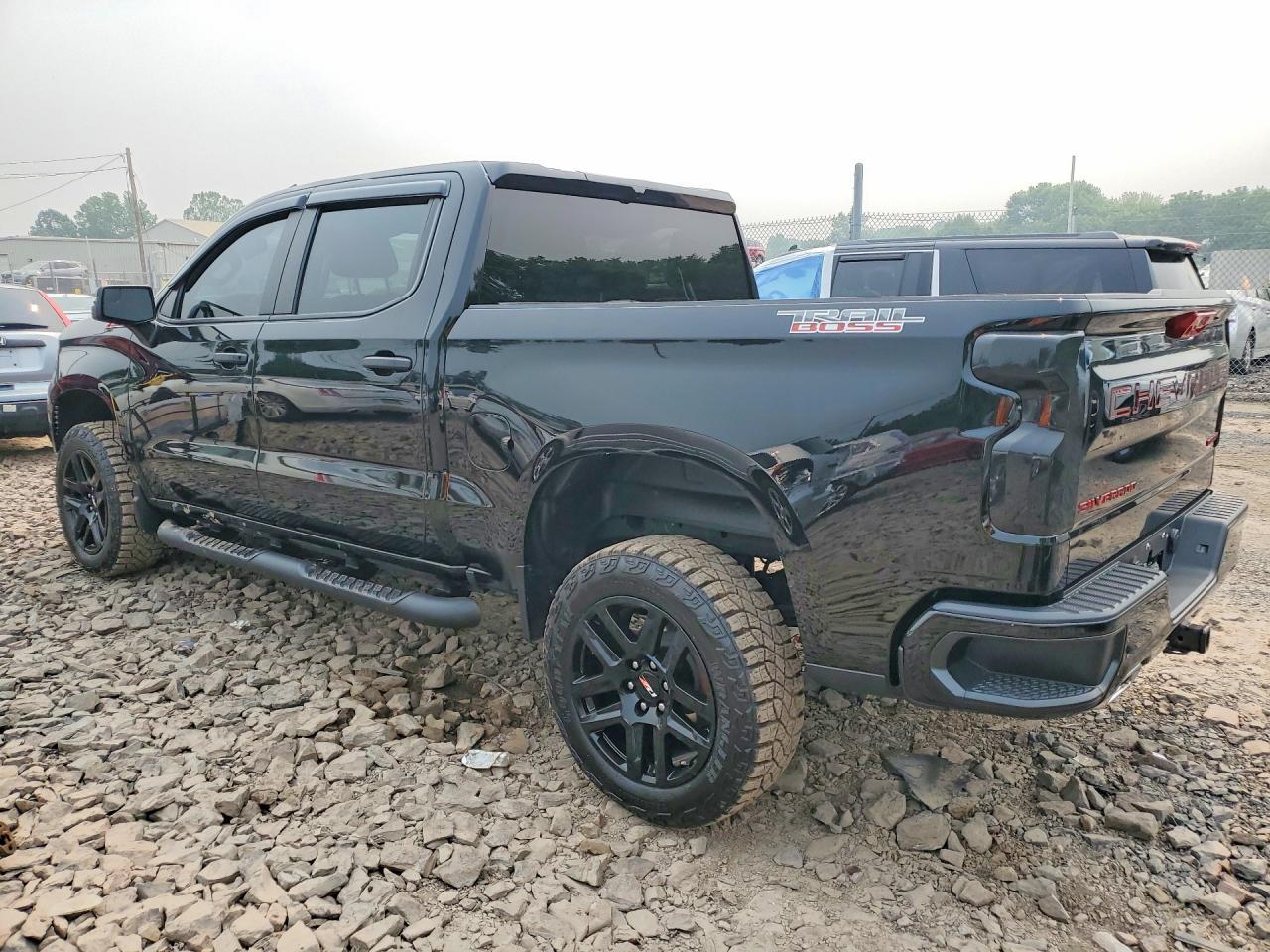 2023 Chevrolet Silverado K1500 Trail Boss Custom - zdjęcie 2