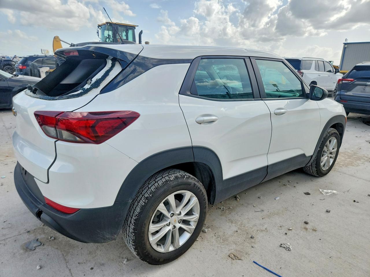 2023 Chevrolet Trailblazer Ls - zdjęcie 3