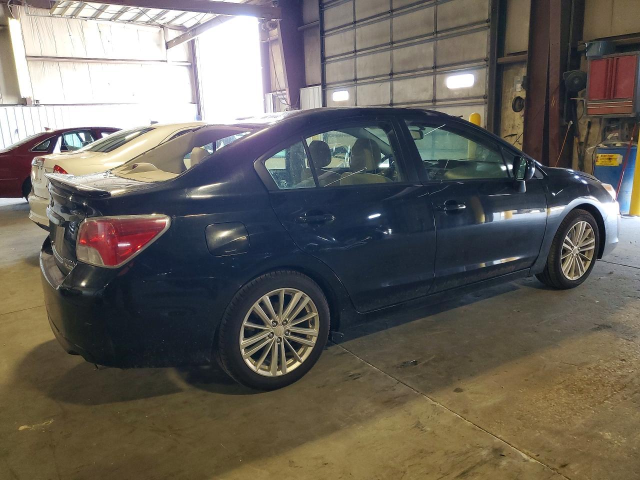 2014 Subaru Impreza Premium - zdjęcie 3