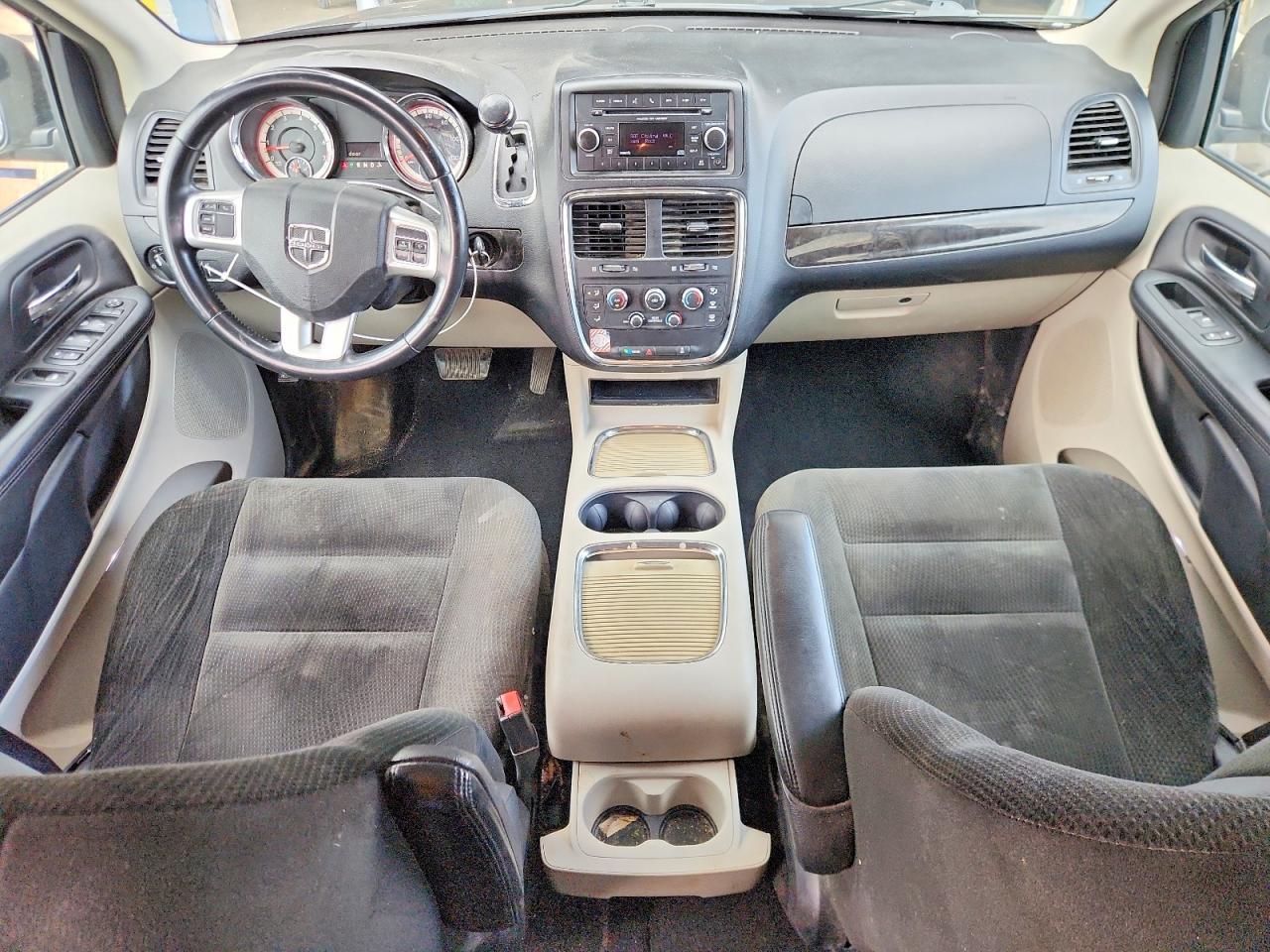 2016 Dodge Grand Caravan Sxt - zdjęcie 8