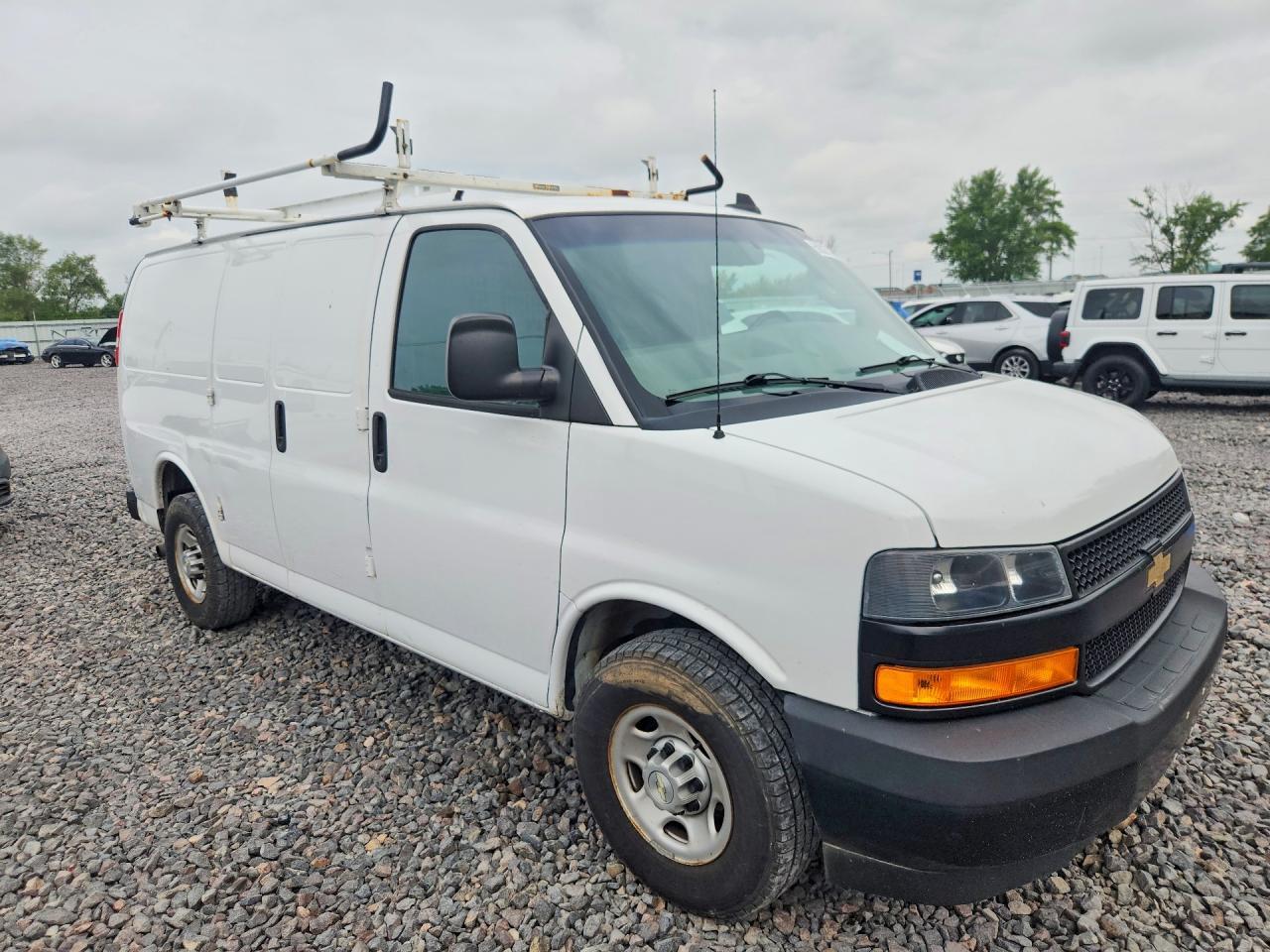 2020 Chevrolet Express G2500 - zdjęcie 4