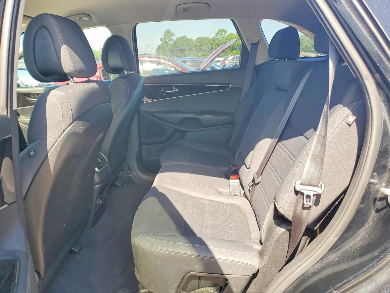 2016 Kia Sorento L - zdjęcie 11