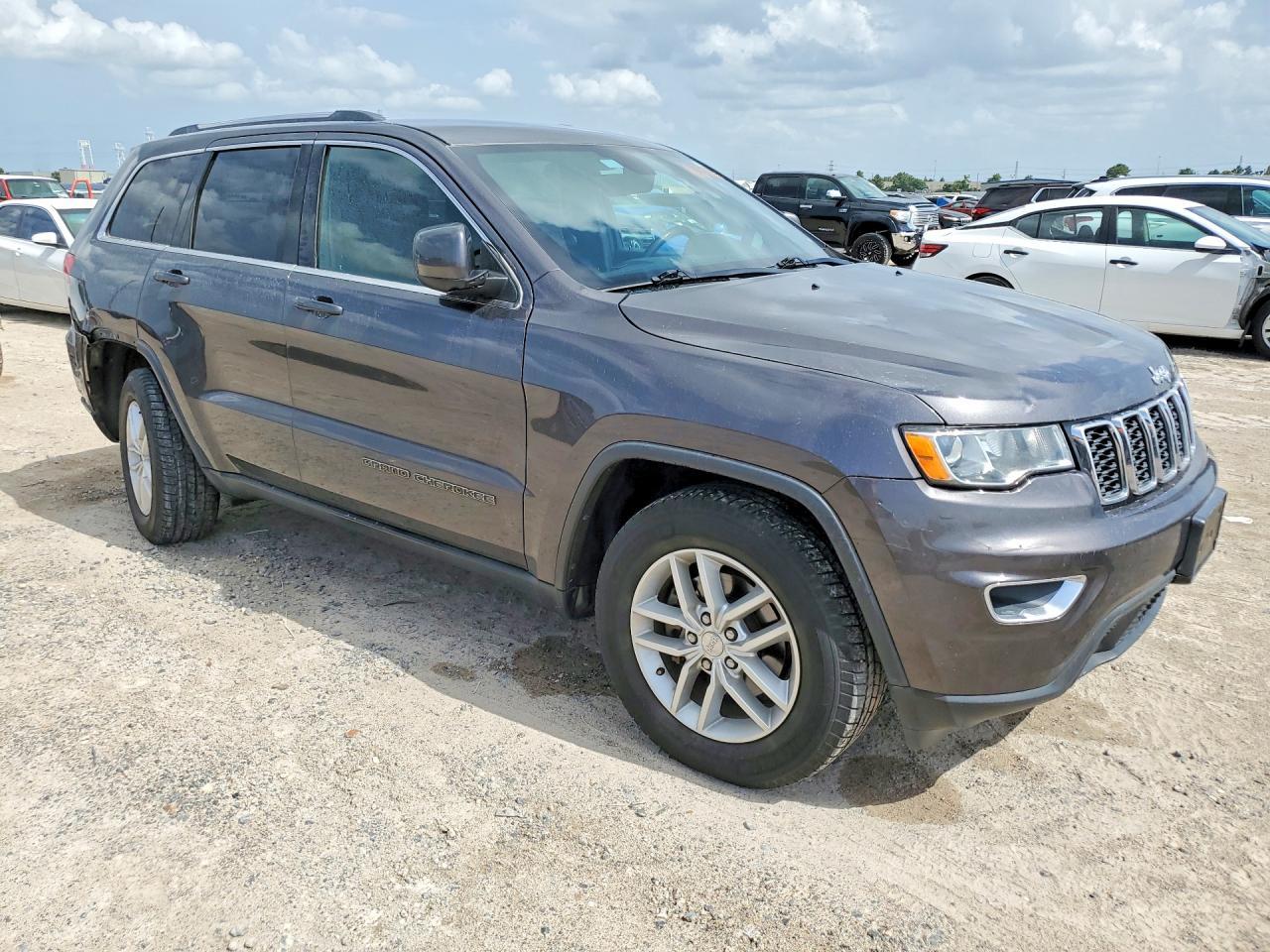 2017 Jeep Grand Cherokee Laredo - zdjęcie 4