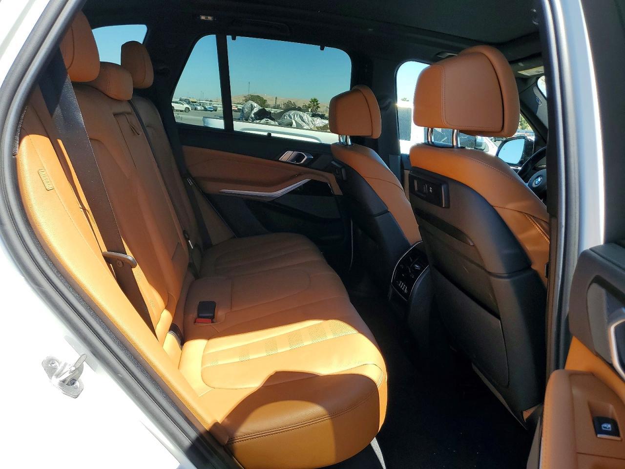 2021 BMW X5 xDrive45E - zdjęcie 10