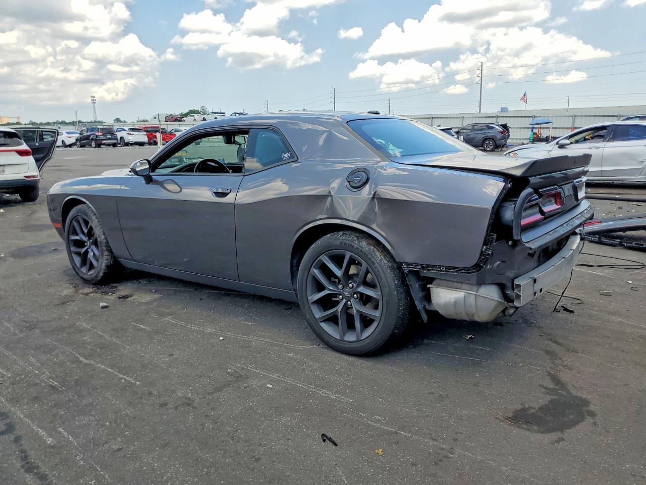 2023 Dodge Challenger Sxt - zdjęcie 2