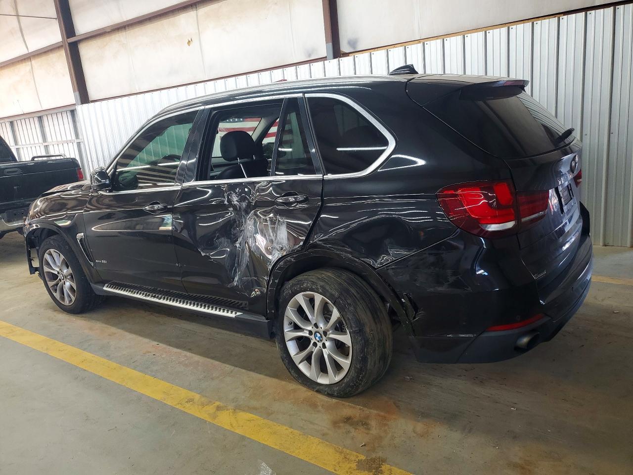 2015 BMW X5 xDrive35I - zdjęcie 2