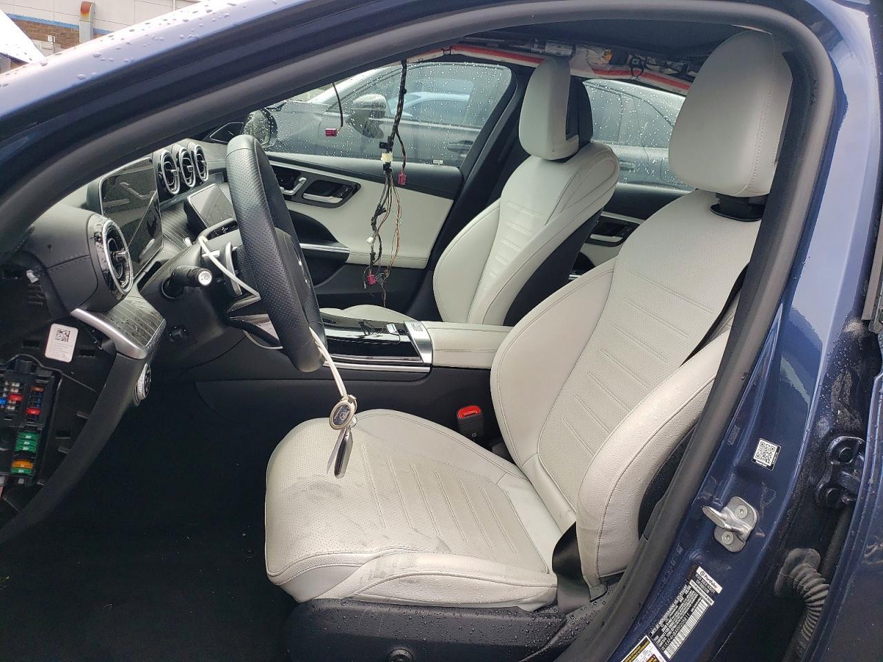 2024 Mercedes-Benz C 300 4Matic - zdjęcie 7