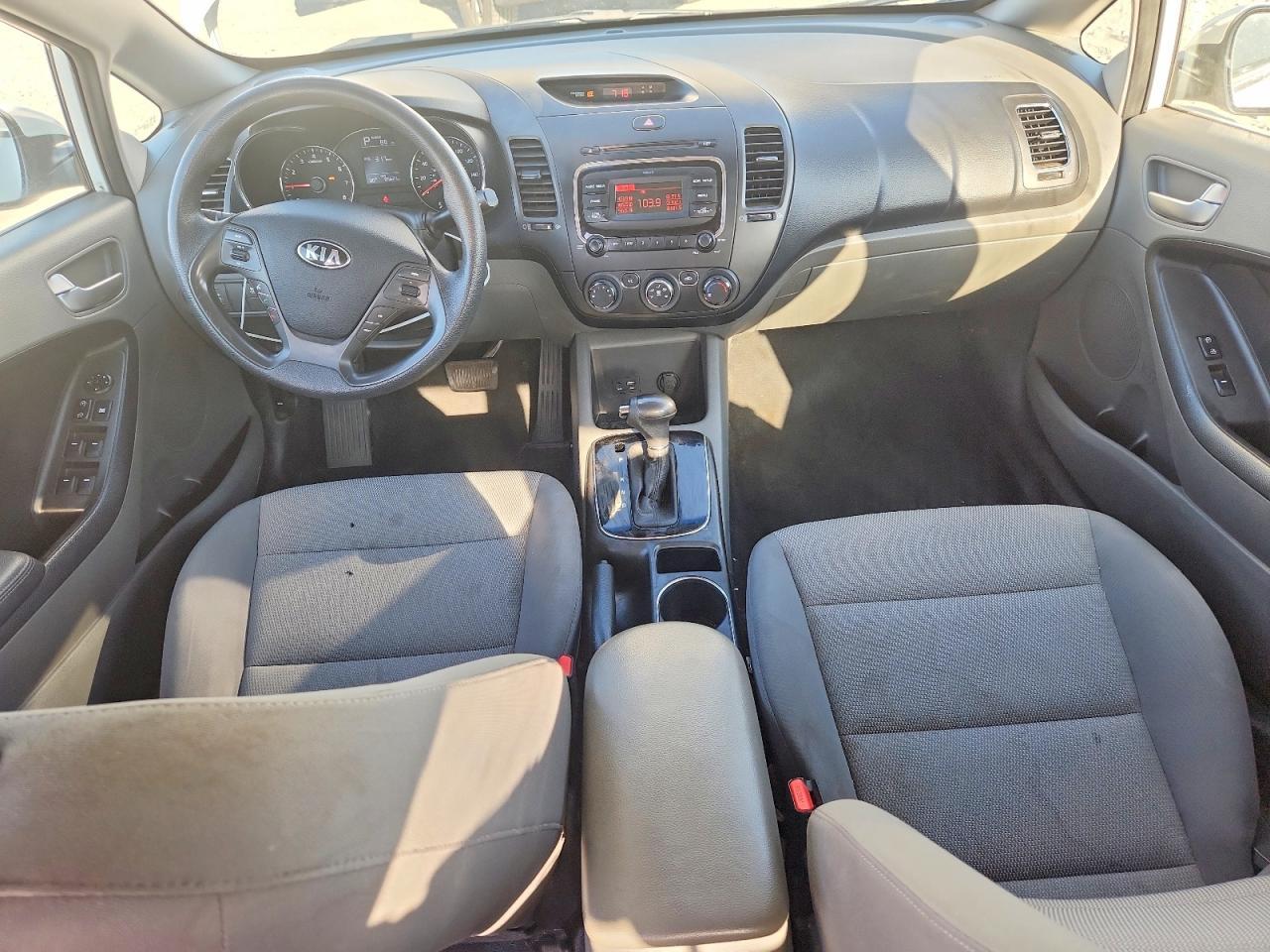 2017 Kia Forte Lx - zdjęcie 8