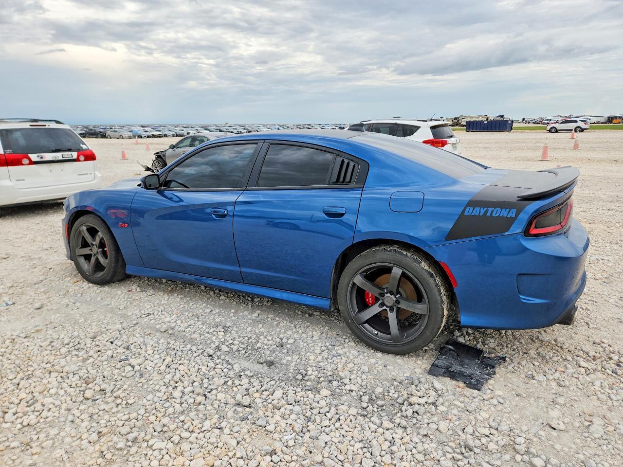 2022 Dodge Charger - zdjęcie 2