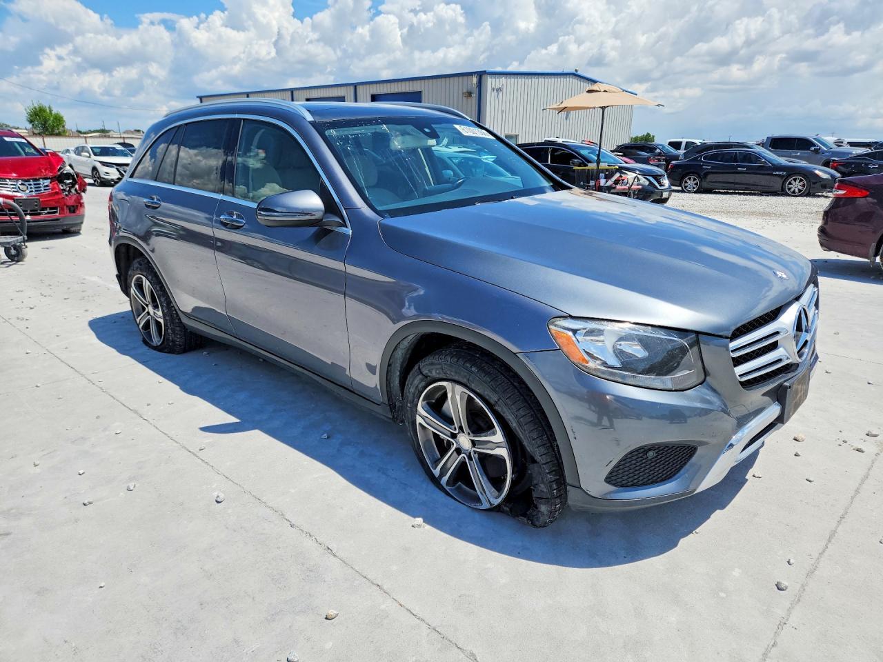 2016 Mercedes-Benz Glc 300 - zdjęcie 4