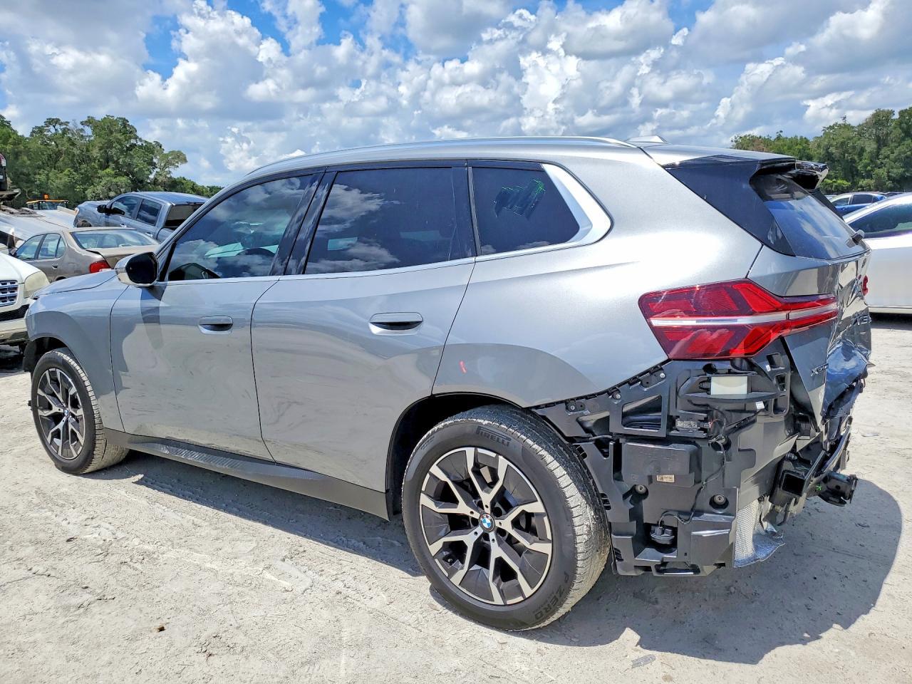 2025 BMW X3 30 xDrive - zdjęcie 2