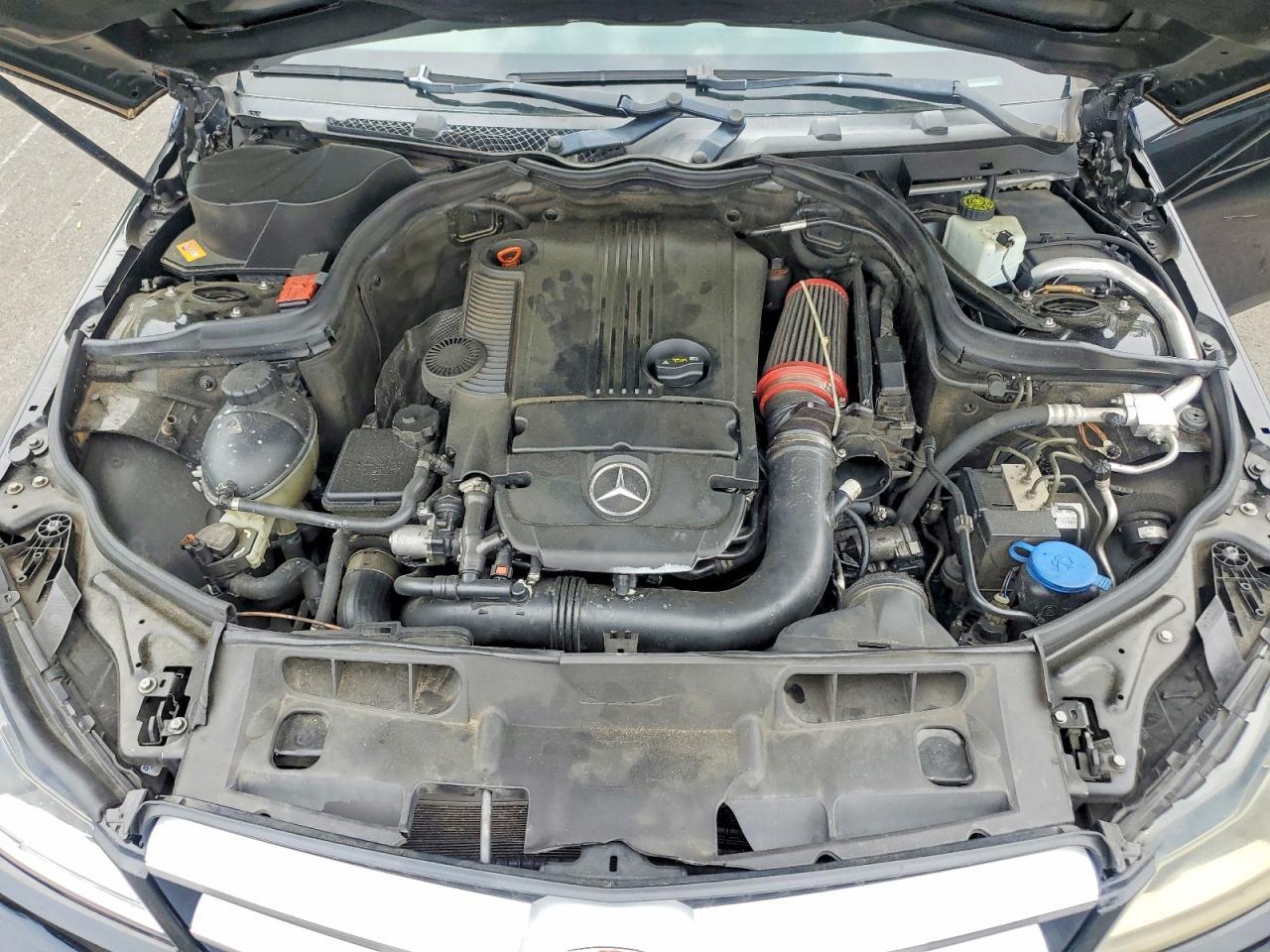 2013 Mercedes-Benz C 250 - zdjęcie 11
