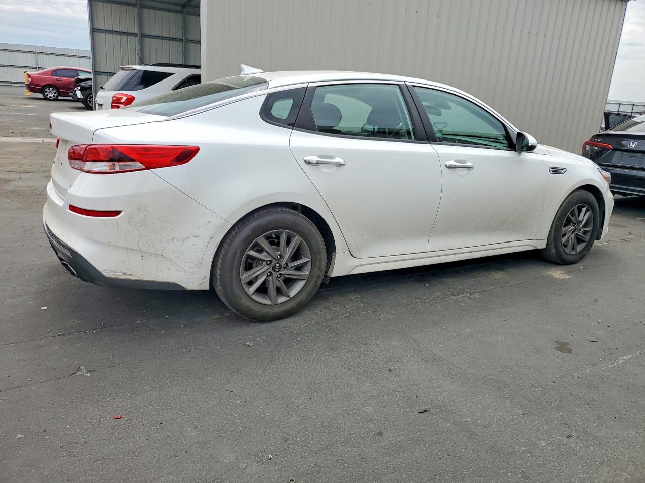 2020 Kia Optima Lx - zdjęcie 3
