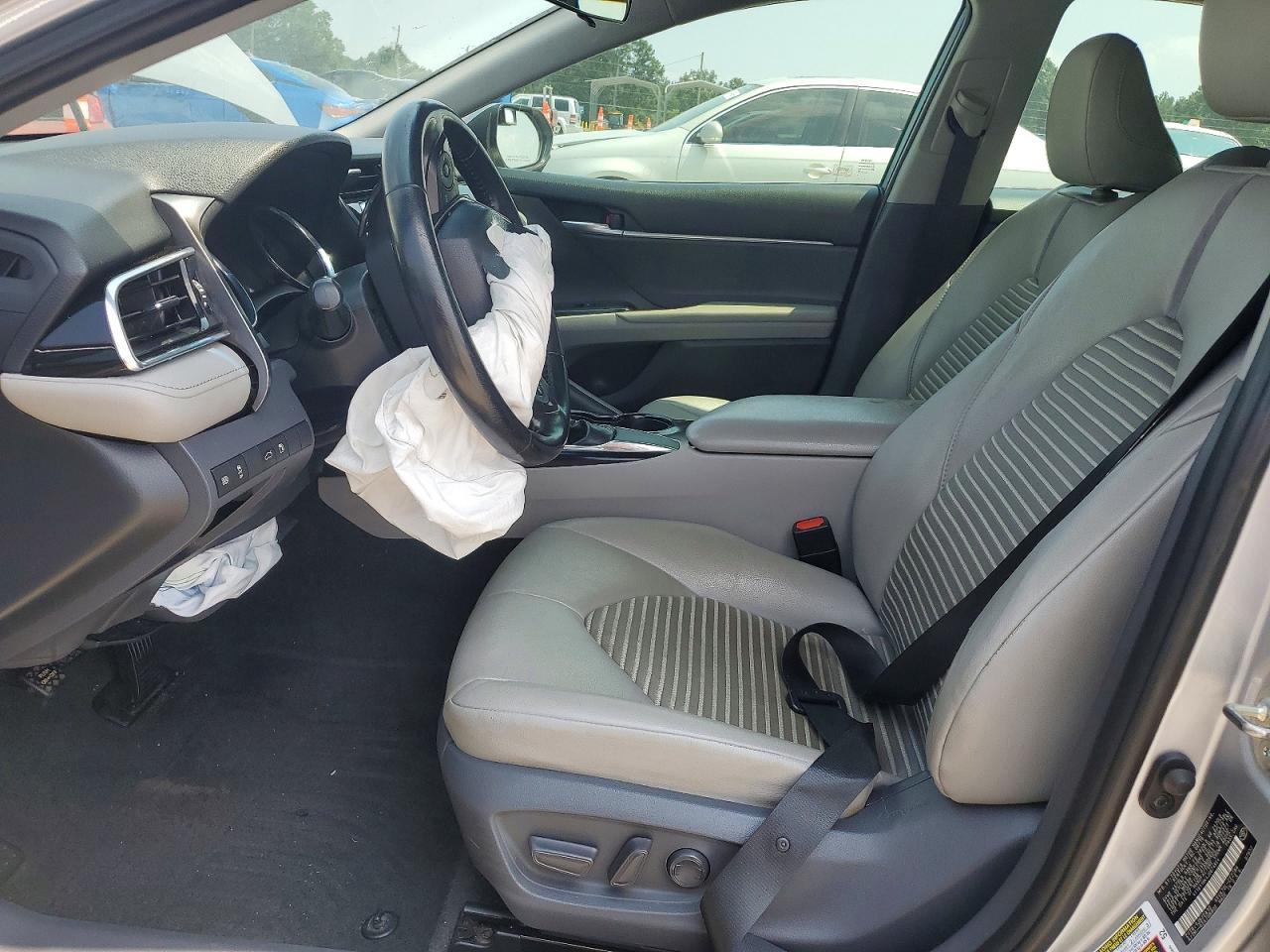 2018 Toyota Camry Se - zdjęcie 7