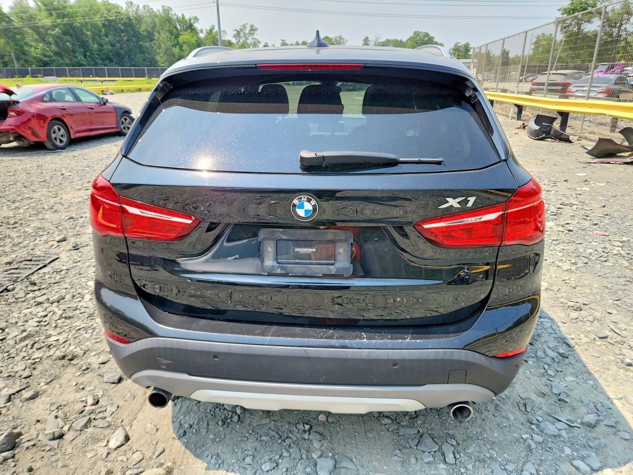 2016 BMW X1 xDrive28I - zdjęcie 6