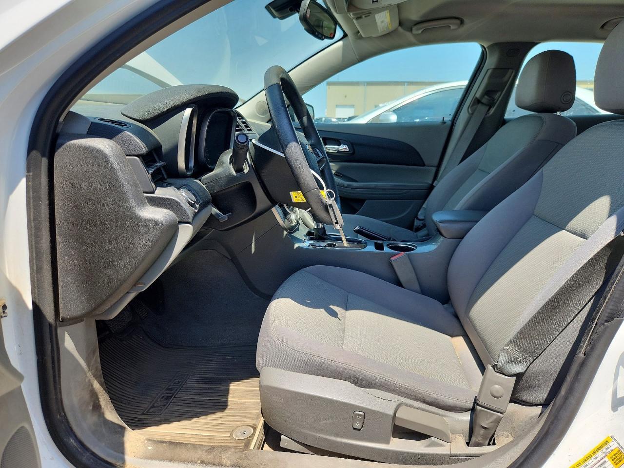 2014 Chevrolet Malibu Ls - zdjęcie 7