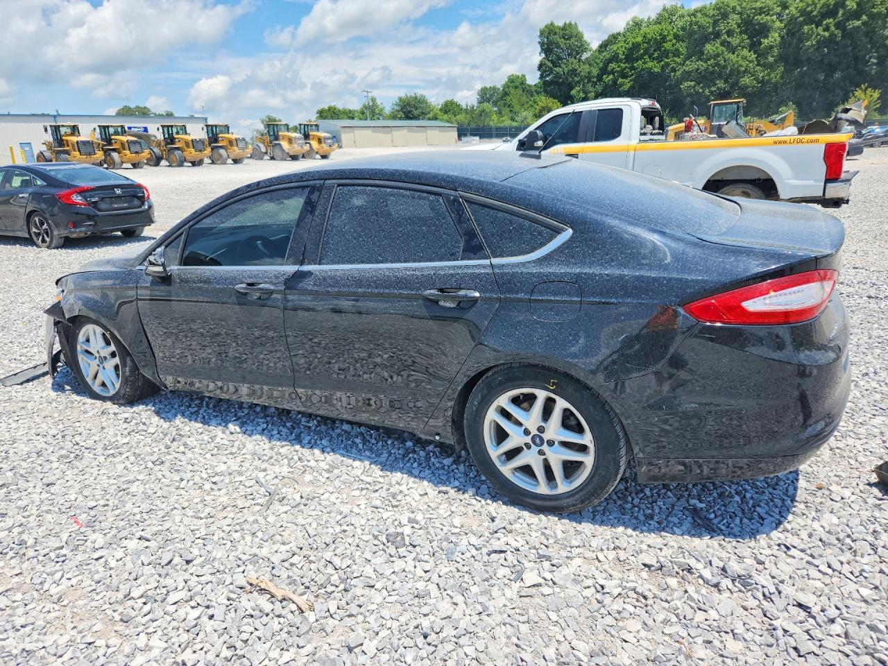 2016 Ford Fusion - zdjęcie 2