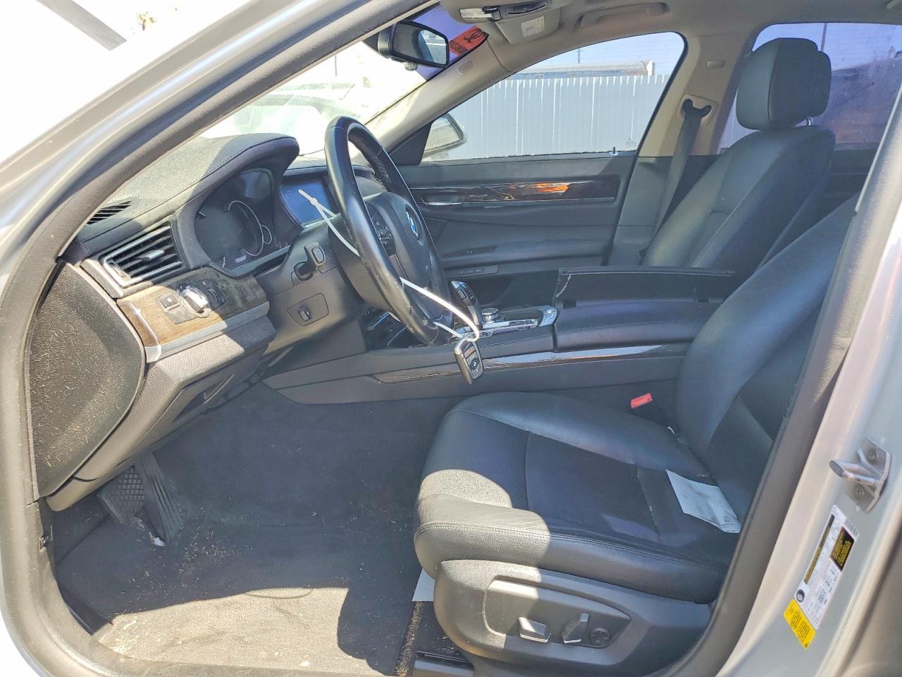 2015 BMW 740 I - zdjęcie 7
