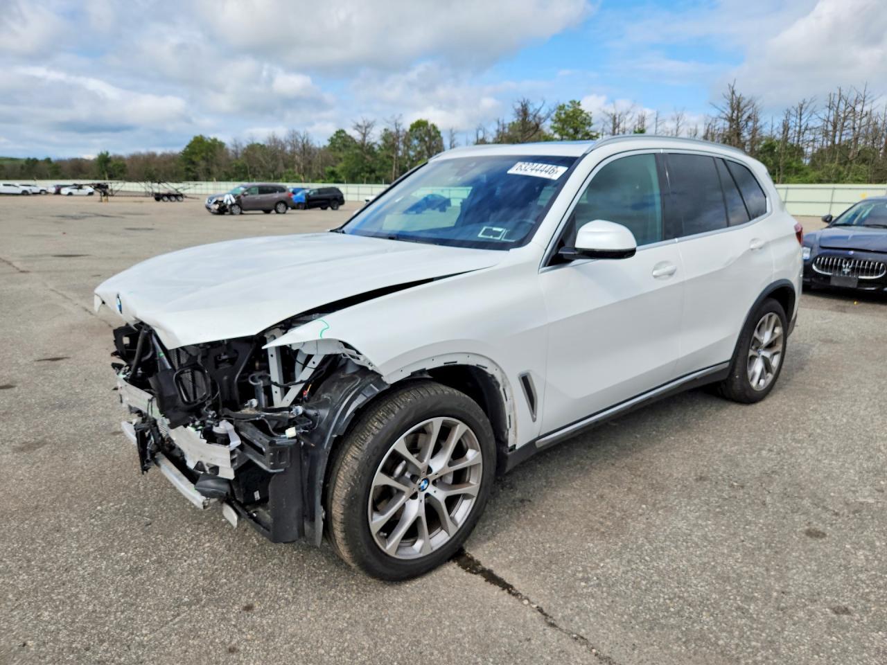 2022 BMW X5 xDrive40I - zdjęcie główne