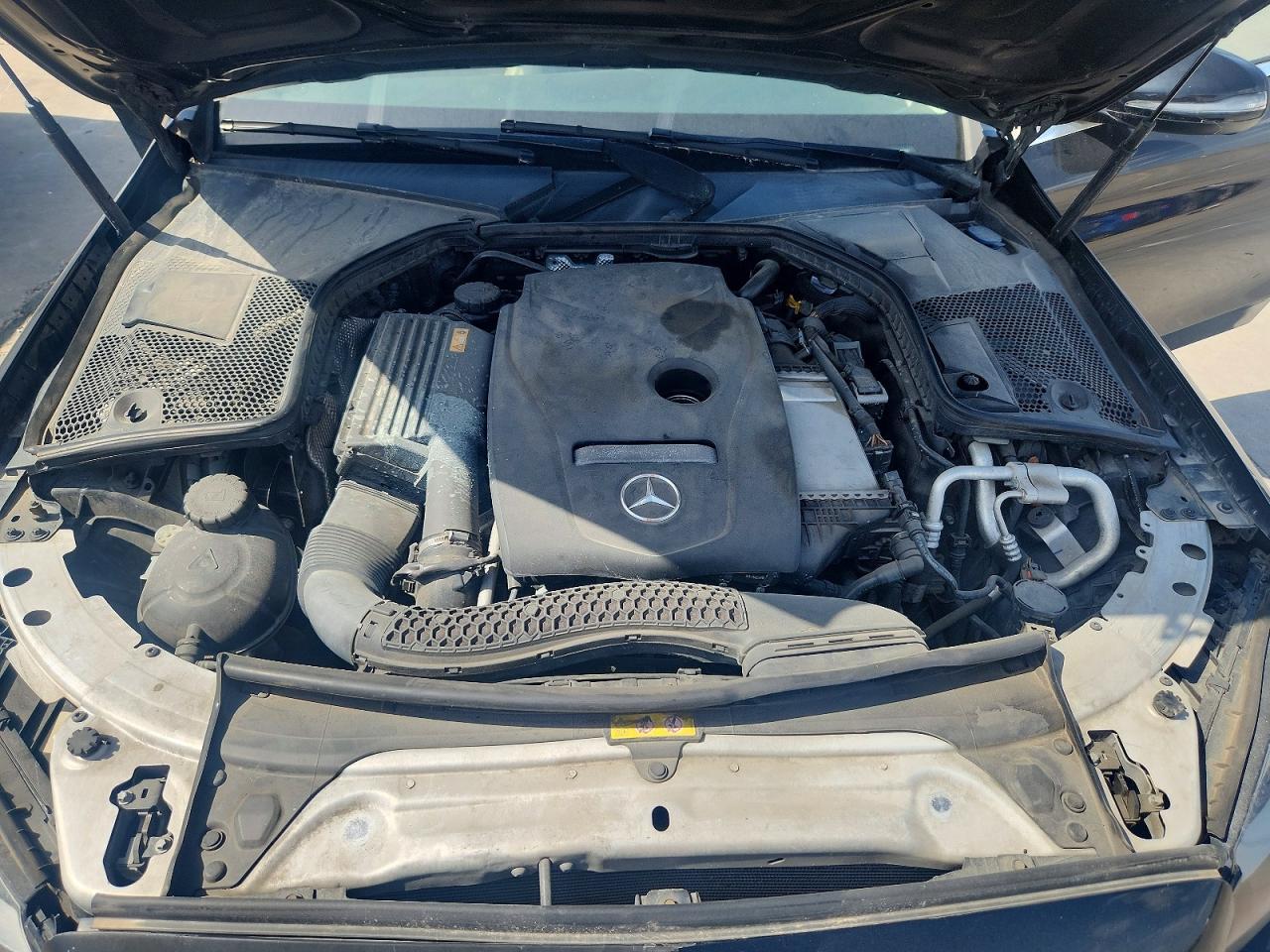 2017 Mercedes-Benz C 300 - zdjęcie 11