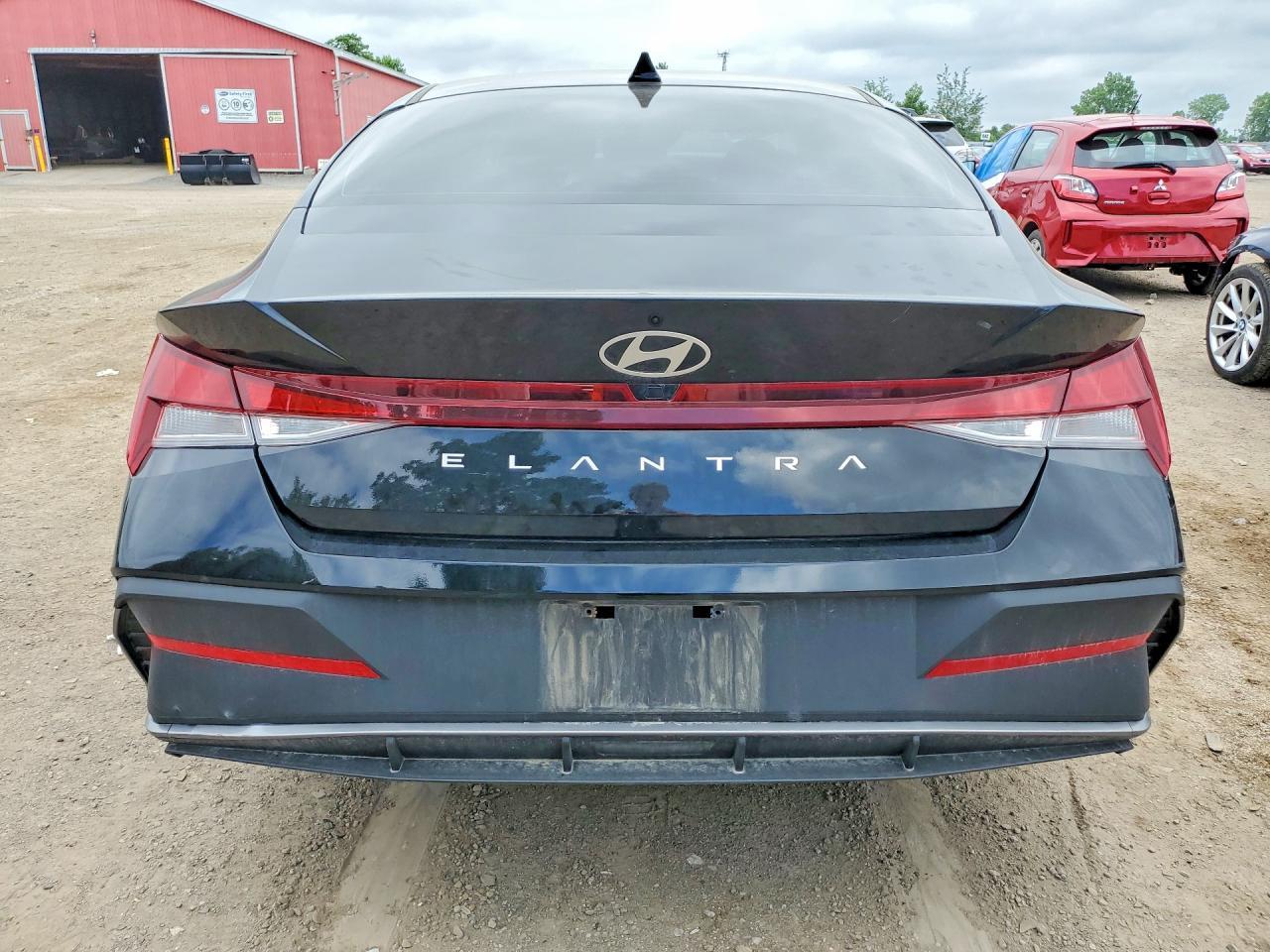 2025 Hyundai Elantra Sel Sport - zdjęcie 6