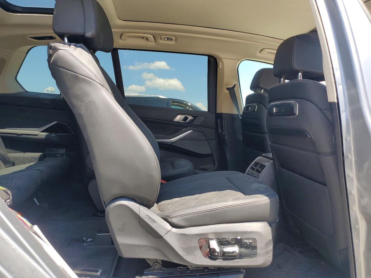 2024 BMW X7 xDrive40I - zdjęcie 10