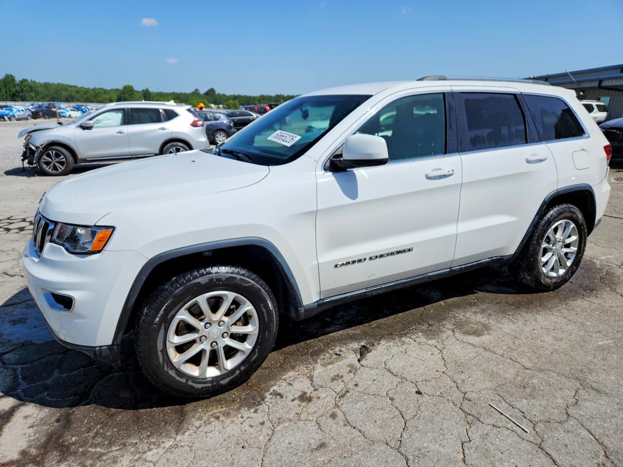2021 Jeep Grand Cherokee Laredo - zdjęcie 4