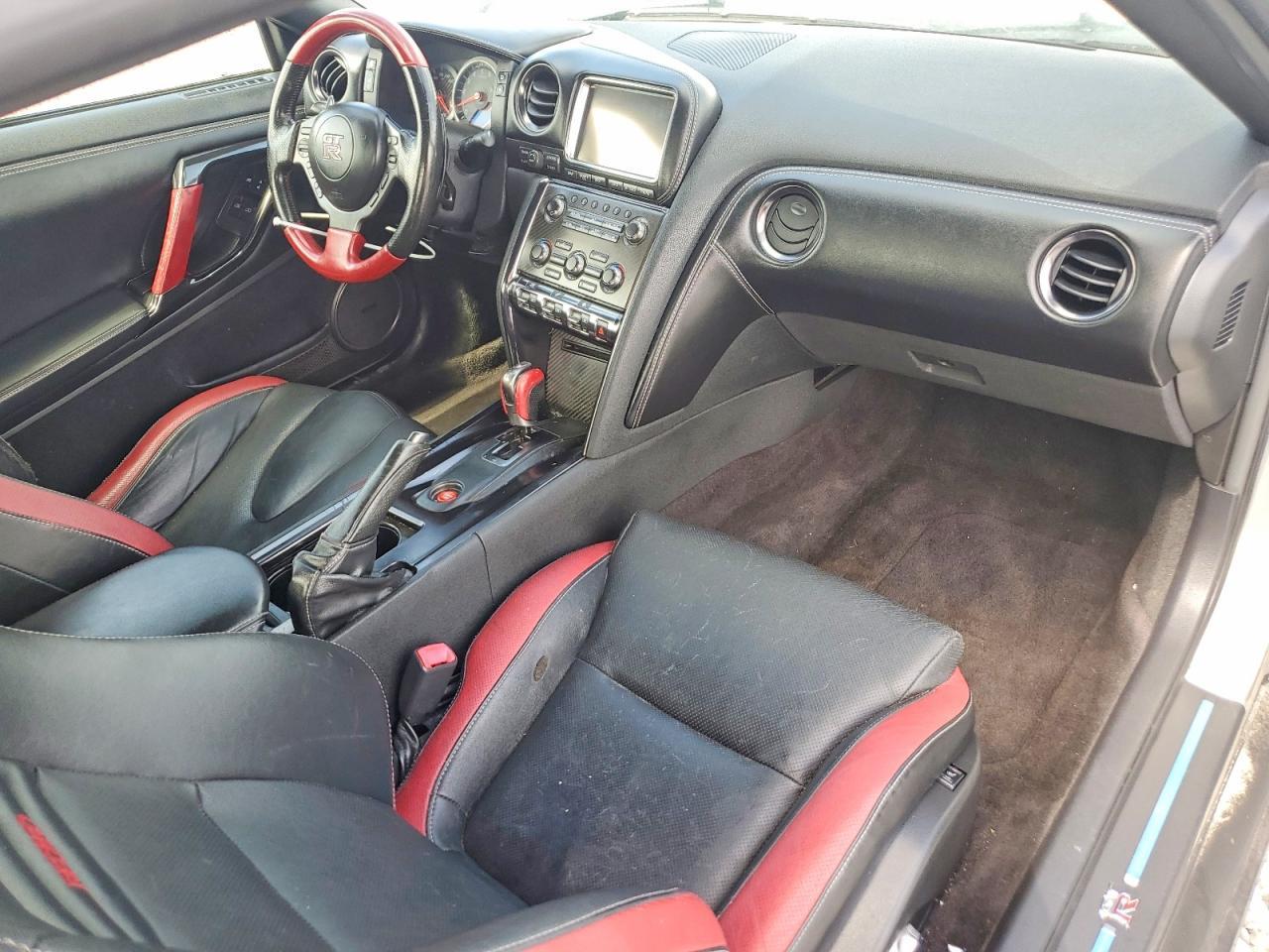 2016 Nissan Gt-R Black Edition - zdjęcie 8