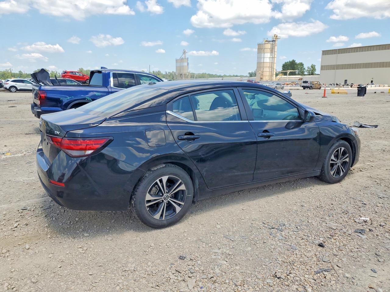 2023 Nissan Sentra Sv - zdjęcie 3