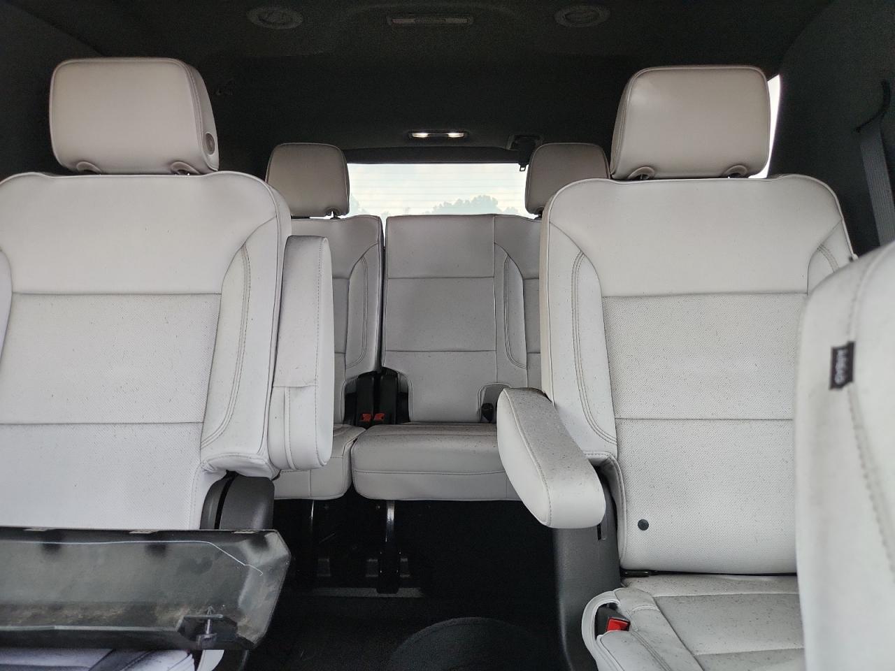 2025 Chevrolet Tahoe K1500 Premier - zdjęcie 10