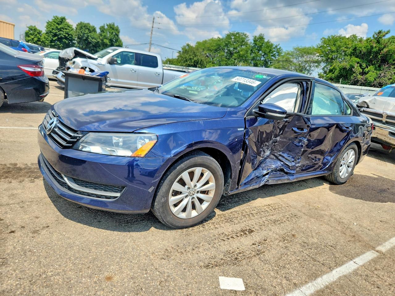 2014 Volkswagen Passat S - zdjęcie główne