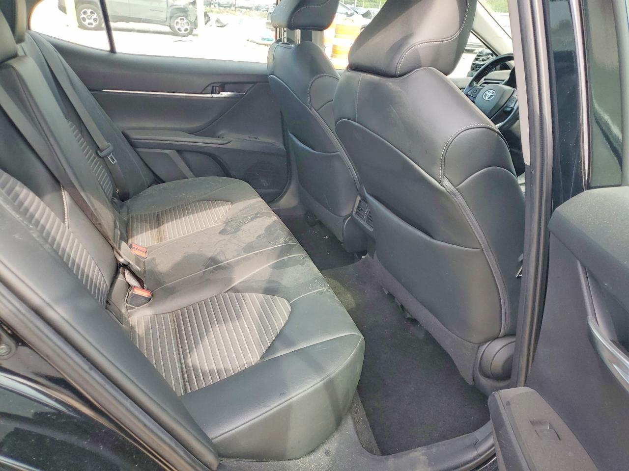 2021 Toyota Camry Se - zdjęcie 10