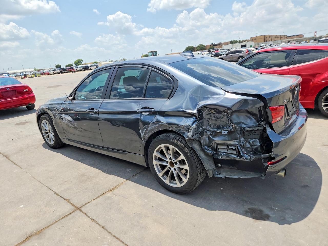 2017 BMW Seria 3 320i - zdjęcie 2