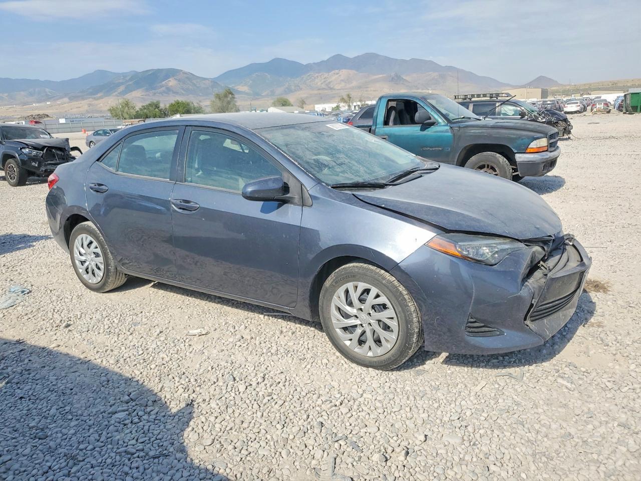 2017 Toyota Corolla Le - zdjęcie 4