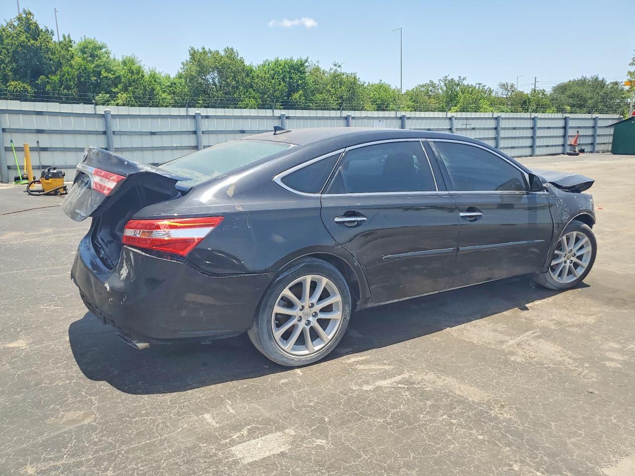 2015 Toyota Avalon Limited - zdjęcie 3