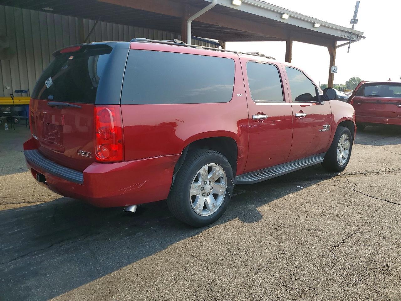 2014 GMC Yukon Xl C1500 Slt - zdjęcie 3