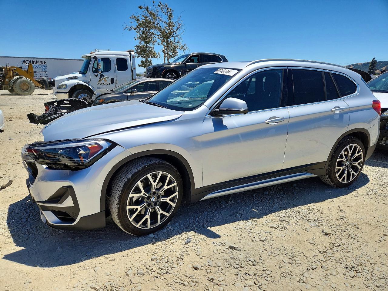 2021 BMW X1 xDrive28I - zdjęcie główne