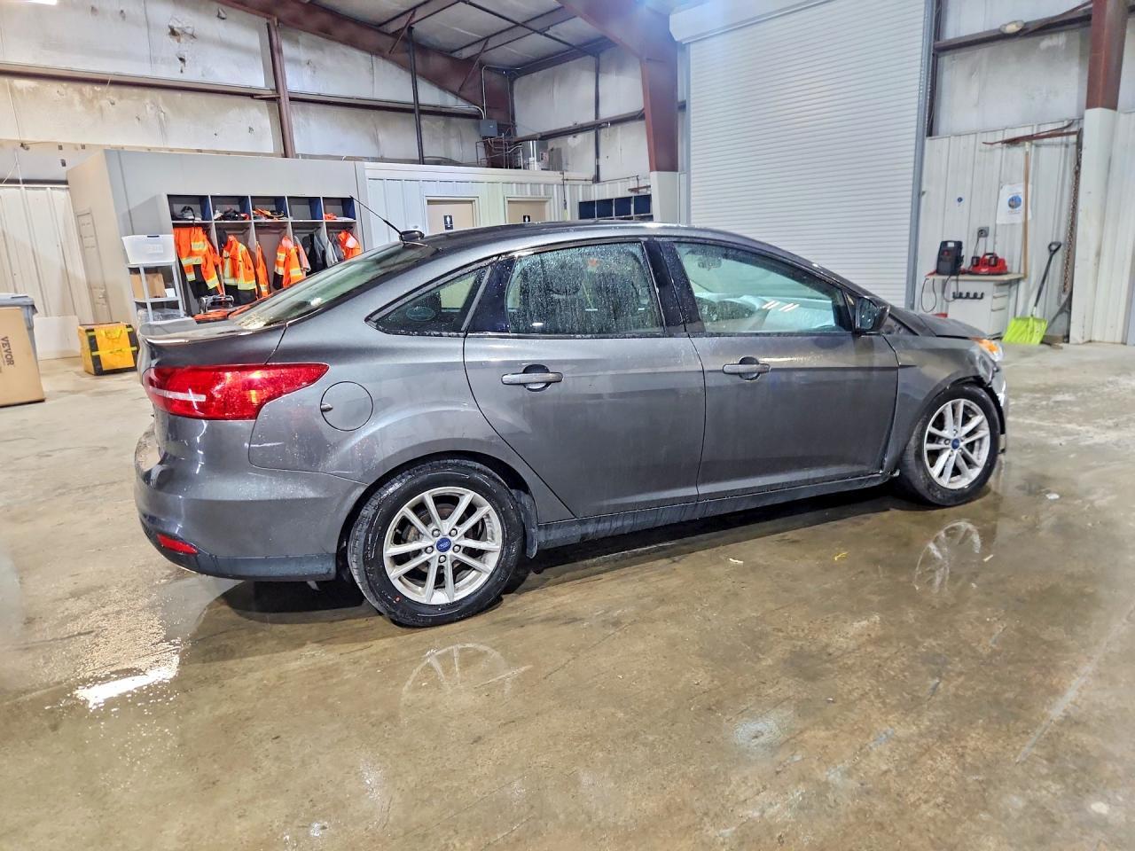 2017 Ford Focus Se - zdjęcie 3