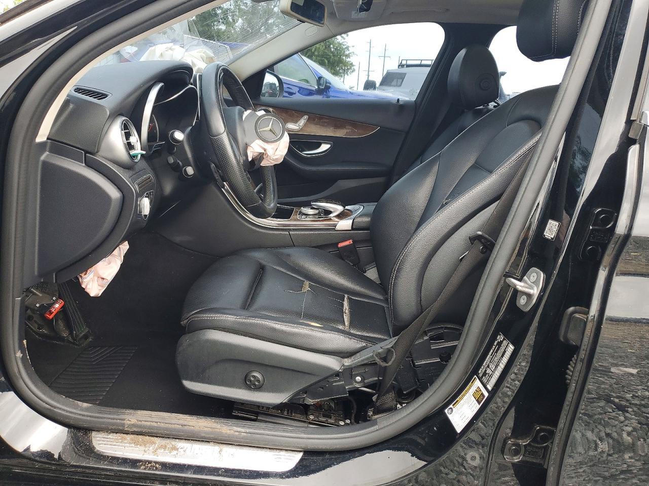 2016 Mercedes-Benz C 300 - zdjęcie 7