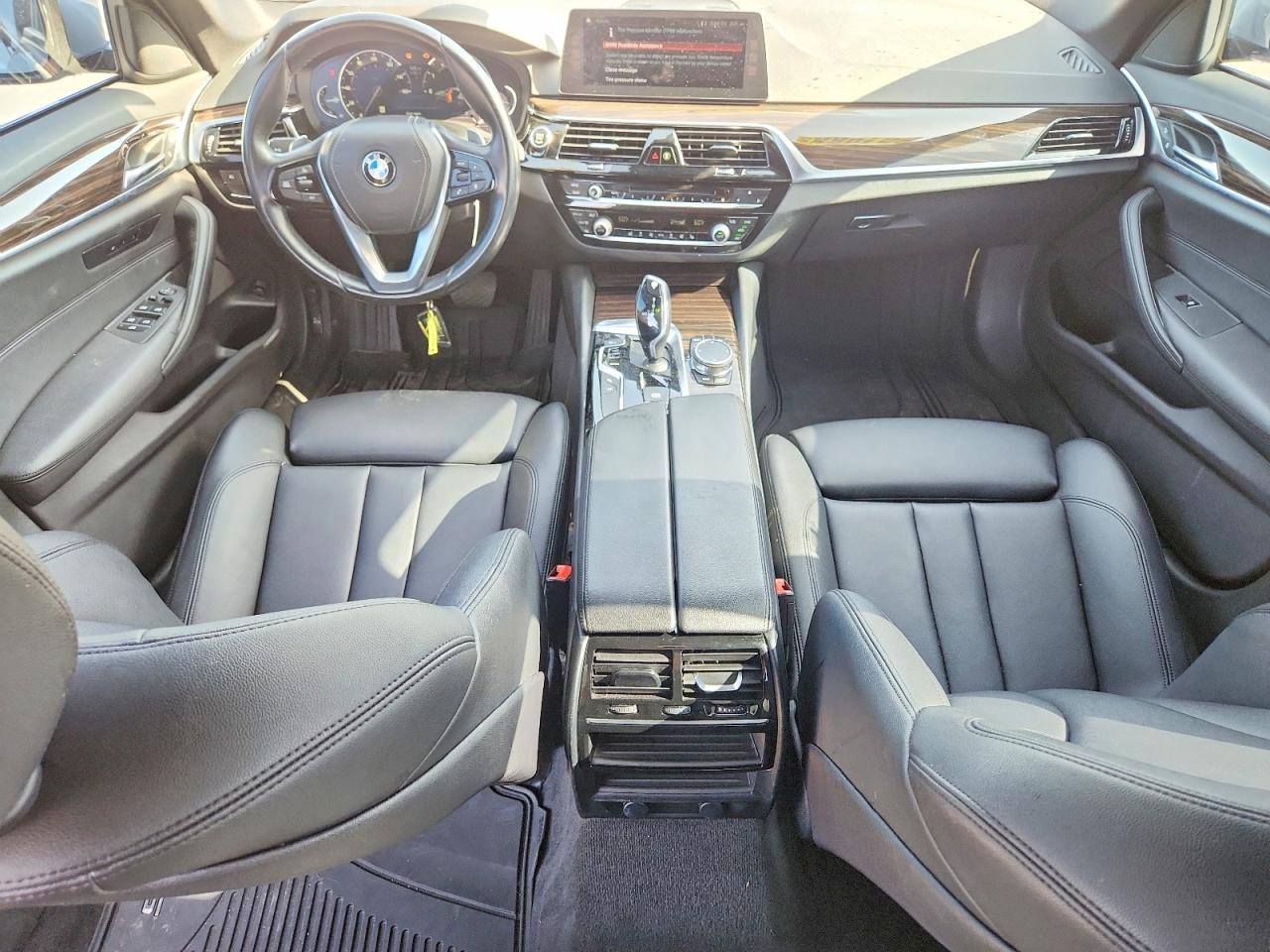 2018 BMW 530 I - zdjęcie 8