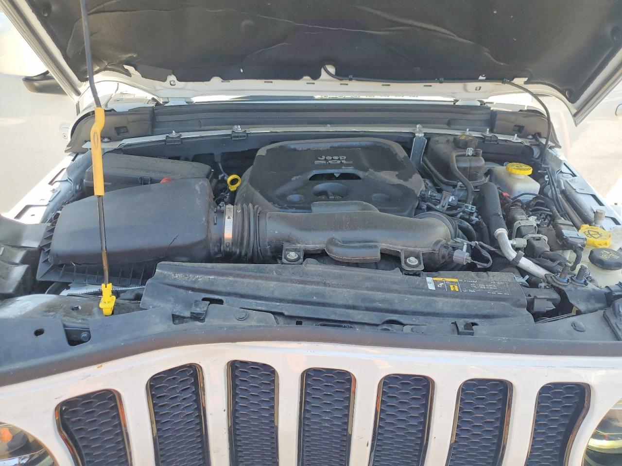 2021 Jeep Wrangler Unlimited Sahara - zdjęcie 11