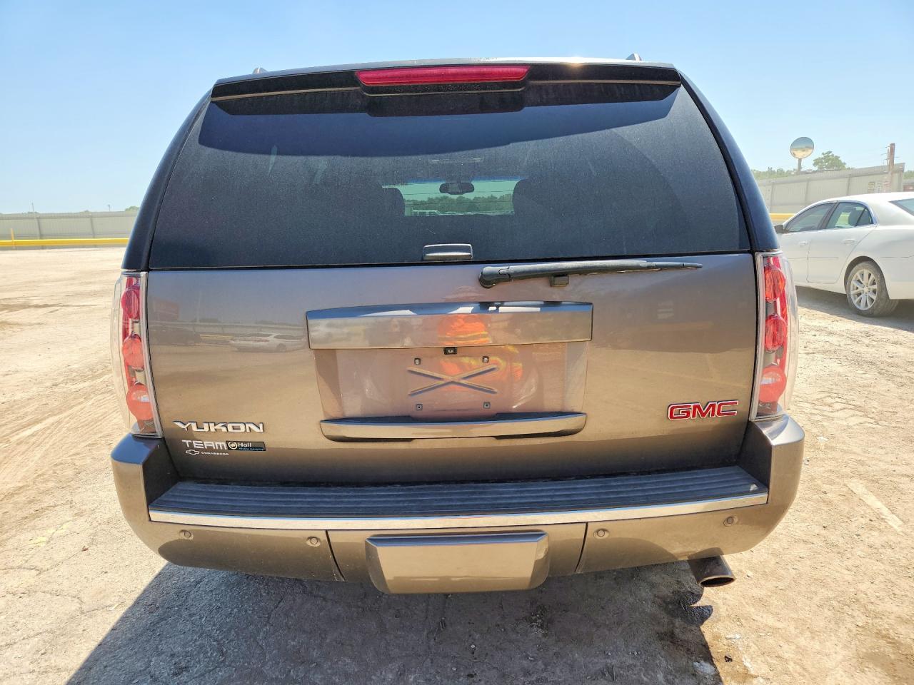 2014 GMC Yukon Denali - zdjęcie 6