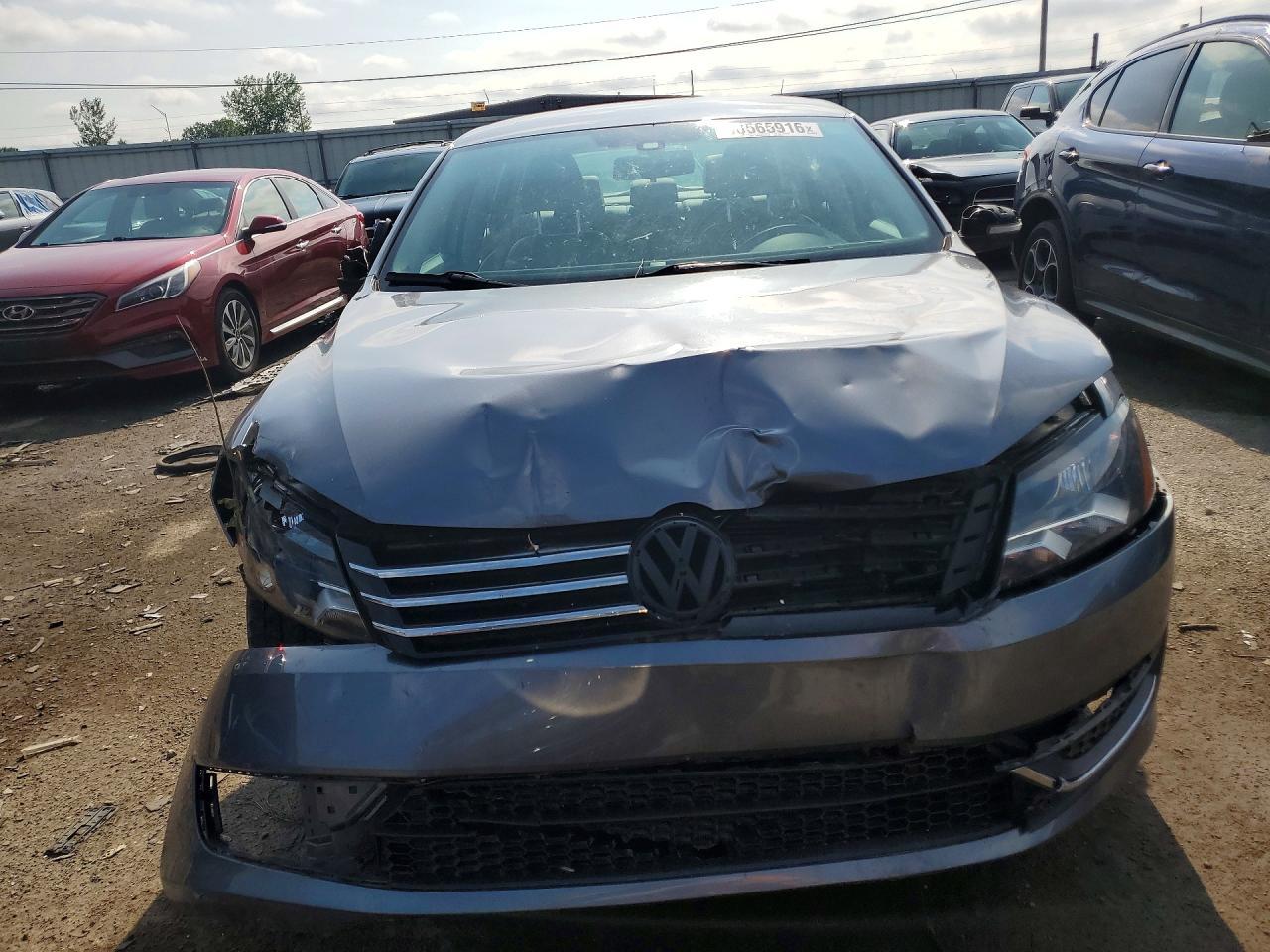 2014 Volkswagen Passat S - zdjęcie 5