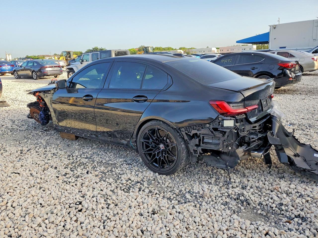 2023 BMW M3 Competition - zdjęcie 2