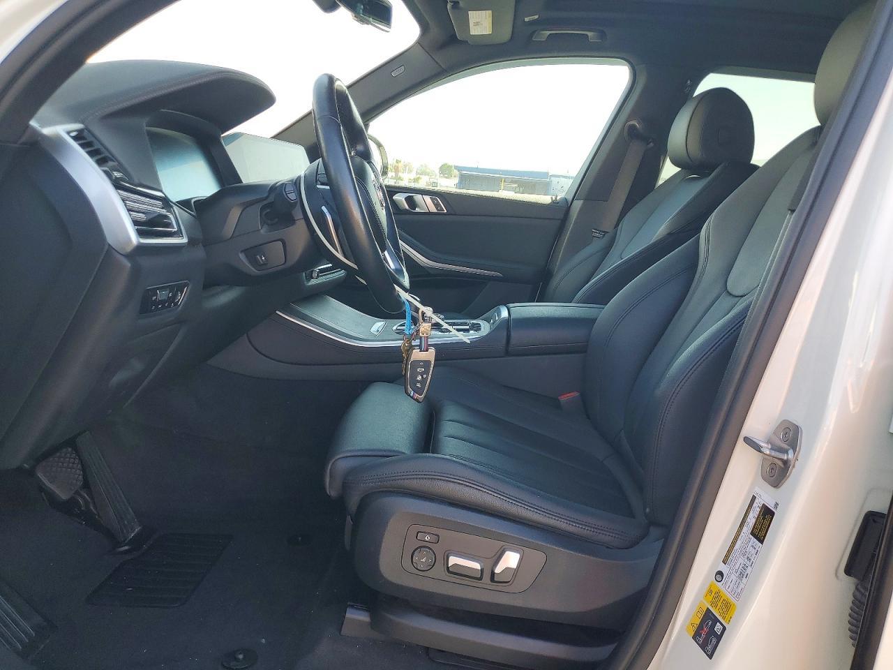 2022 BMW X5 xDrive45E - zdjęcie 7