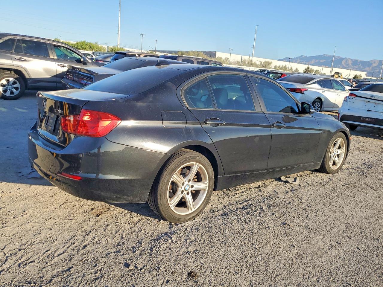 2014 BMW Seria 3 328i - zdjęcie 3