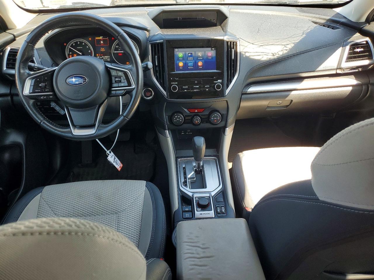 2021 Subaru Forester Premium - zdjęcie 8