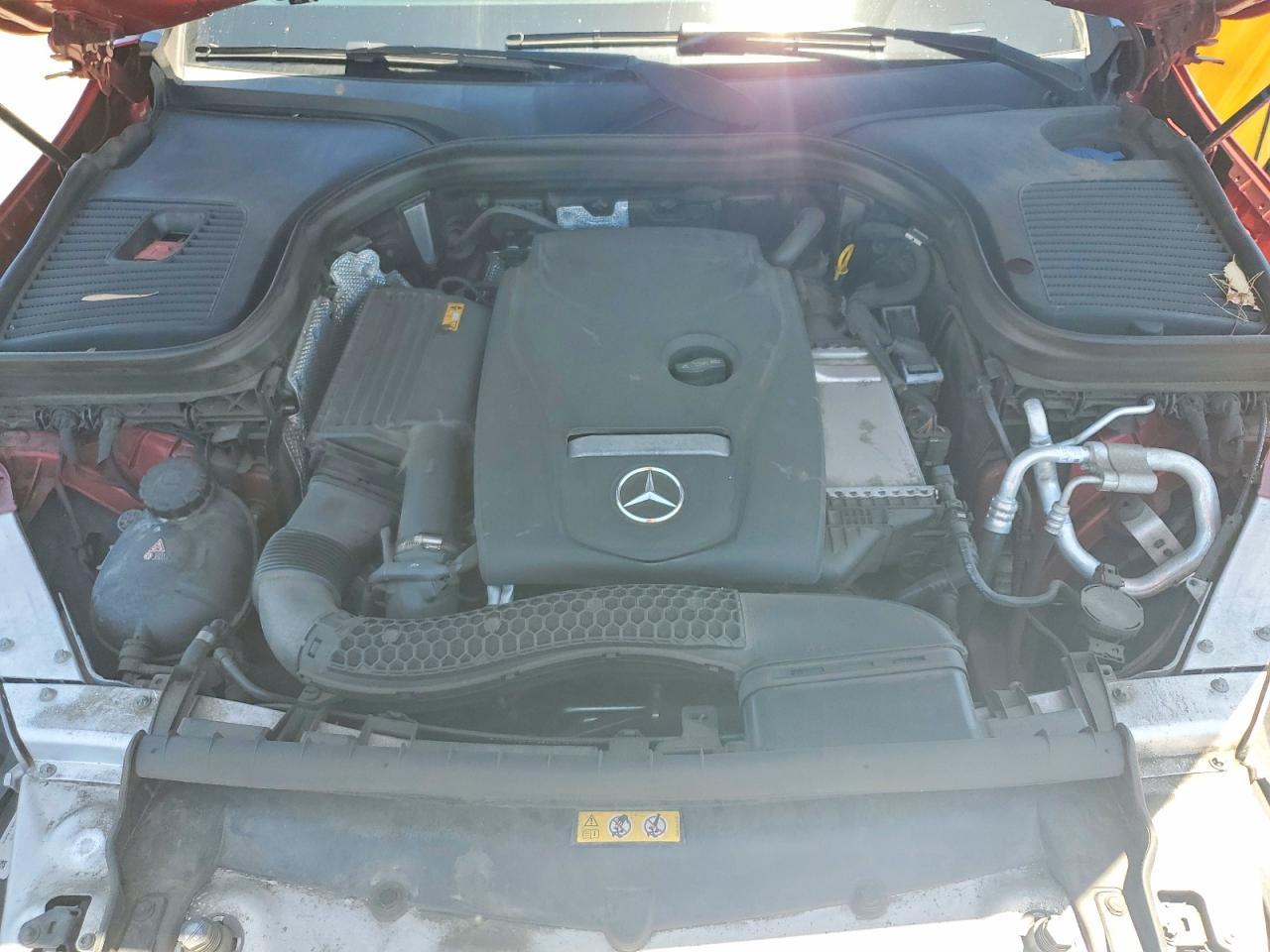 2018 Mercedes-Benz Glc 300 - zdjęcie 12