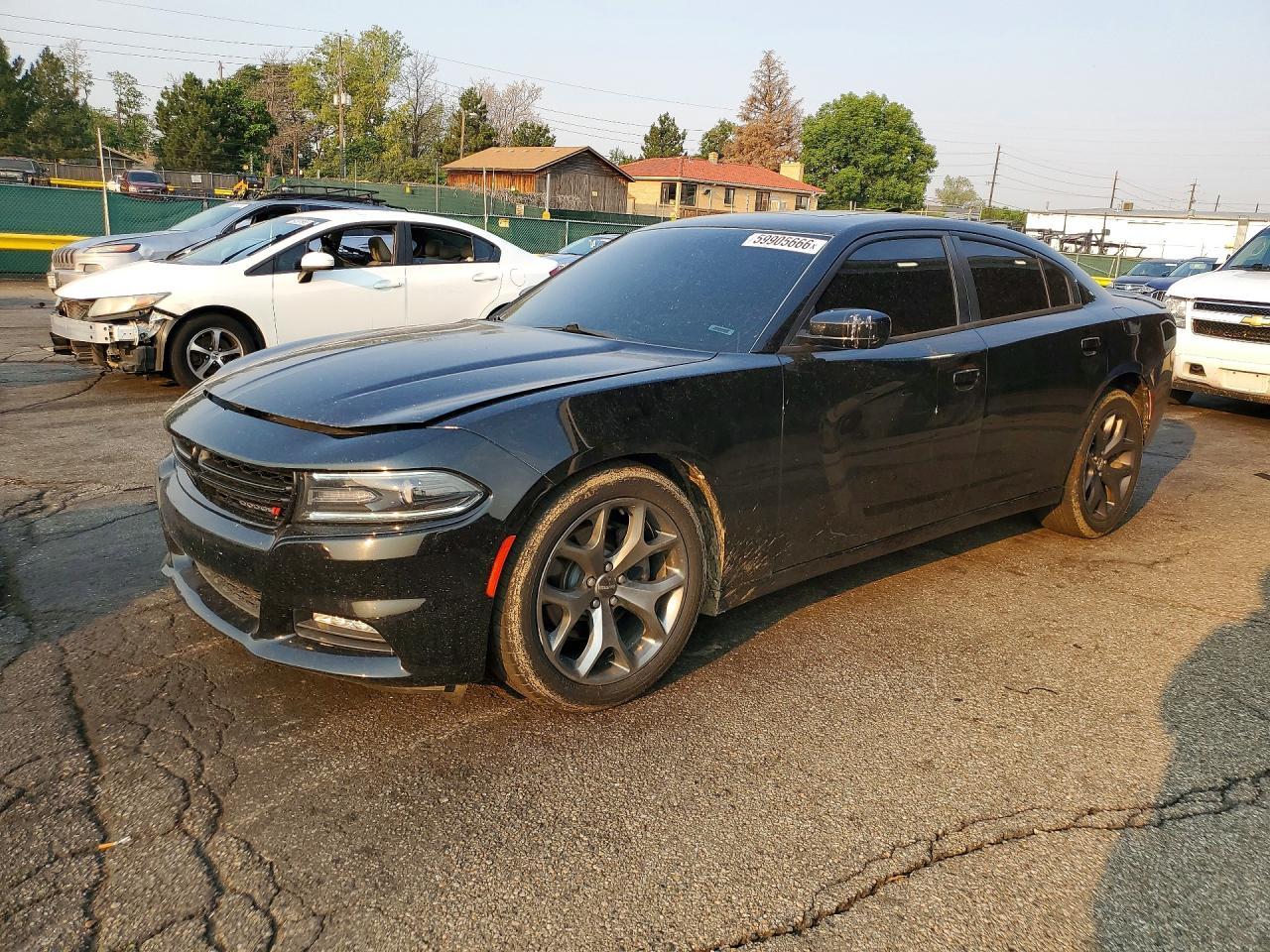 2015 Dodge Charger R/T - zdjęcie główne